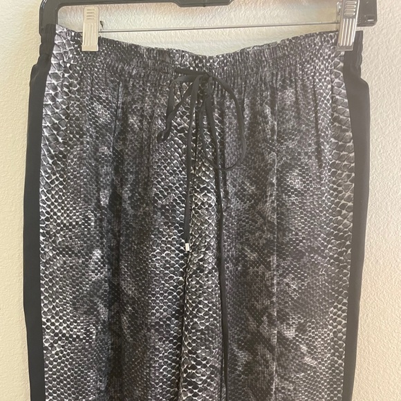 Rebecca Taylor Silk Python Joggers - Picture 6 of 6